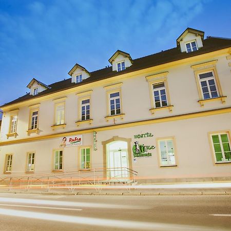 Hotel & Hostel Marenberg Radlje Radlje ob Dravi Esterno foto