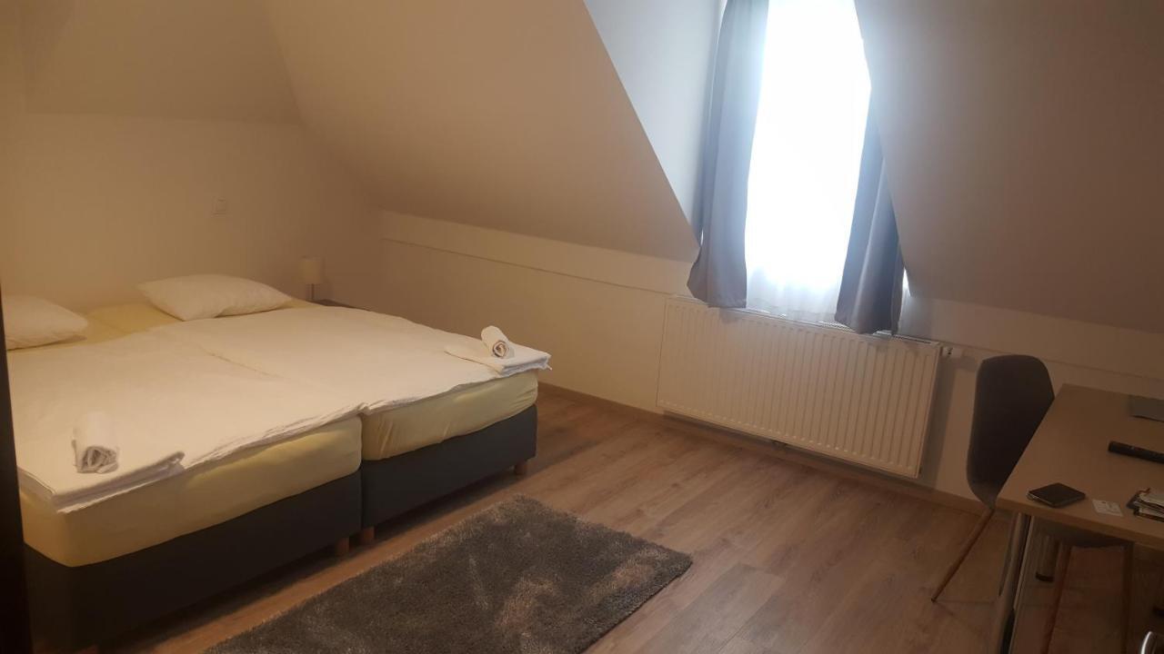 Hotel & Hostel Marenberg Radlje Radlje ob Dravi Esterno foto
