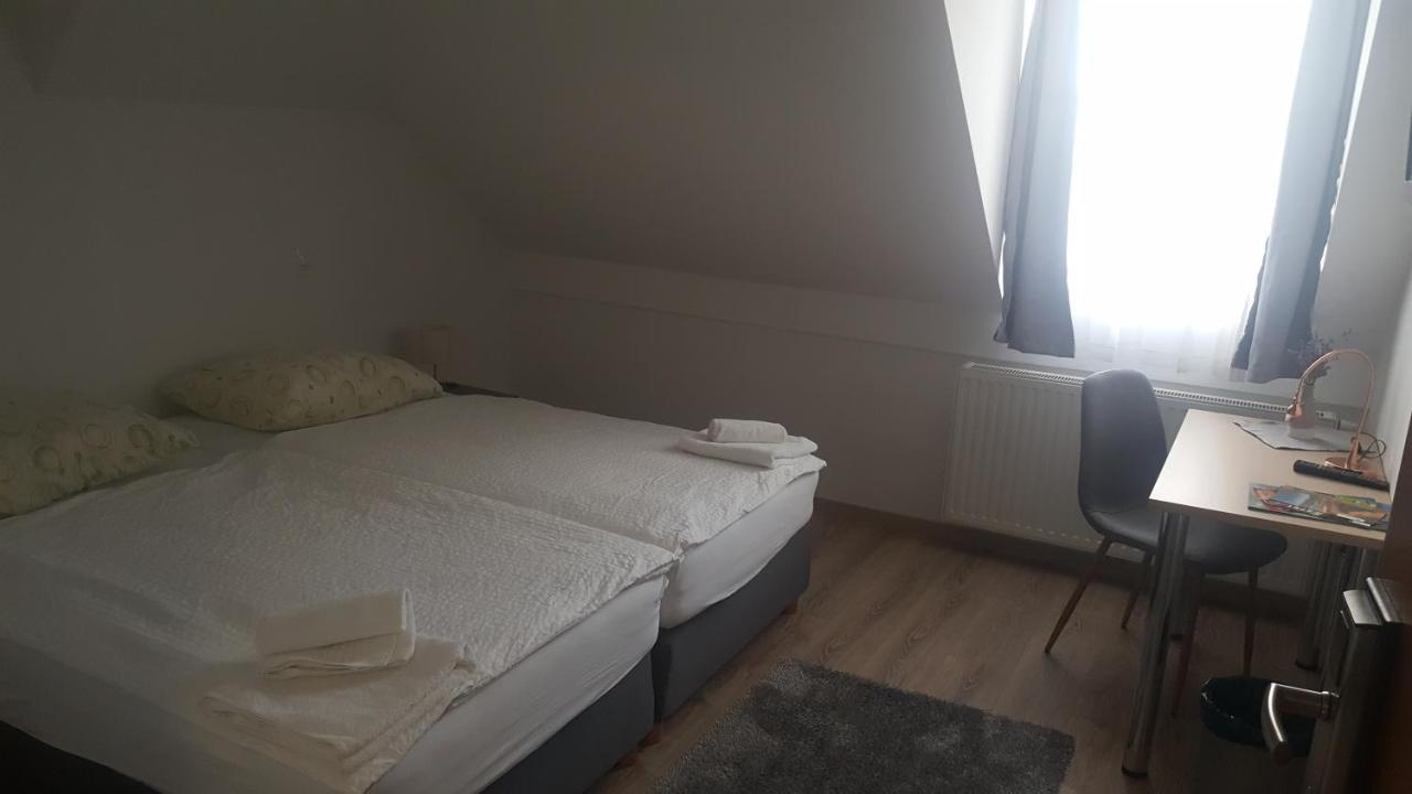 Hotel & Hostel Marenberg Radlje Radlje ob Dravi Esterno foto